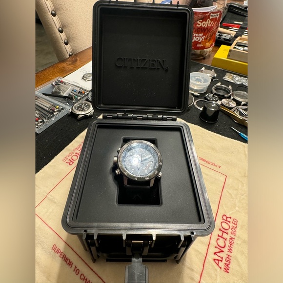 COPY - Citizen Promaster Altichron
Watch Eco-Drive J290-R007955 - Picture 12 of 15